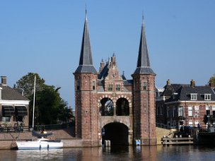 08 | Sneek